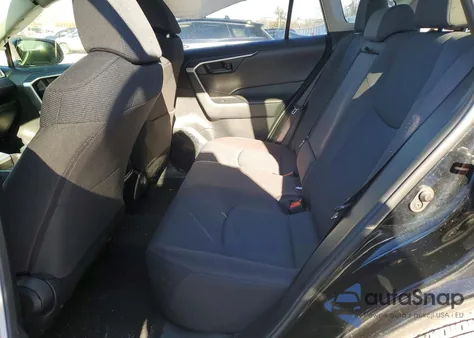 2020 Toyota Rav4 Le z USA, uszkodzony, nr VIN JTMF1RFV4LD056762